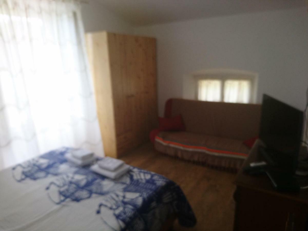 Apartment Dalmatinac Ivo Polace Luaran gambar